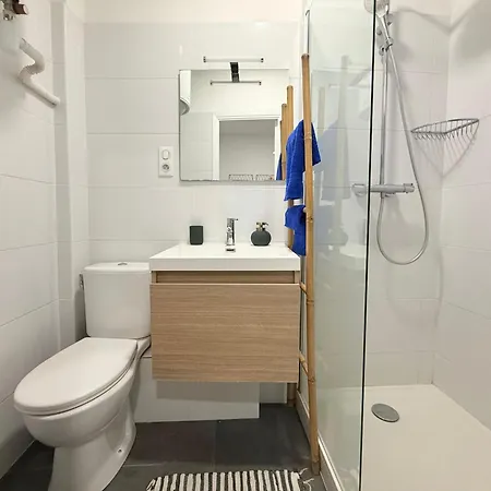 Carre D Or Elegant 2 To 4 Guests 2 Min To The Apartman *